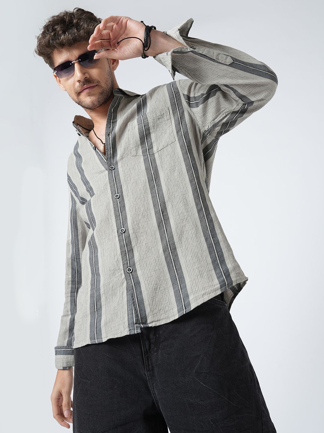 VASTRADO Men Classic Slim Fit Vertical Striped Cutaway Collar Cotton Casual Shirt