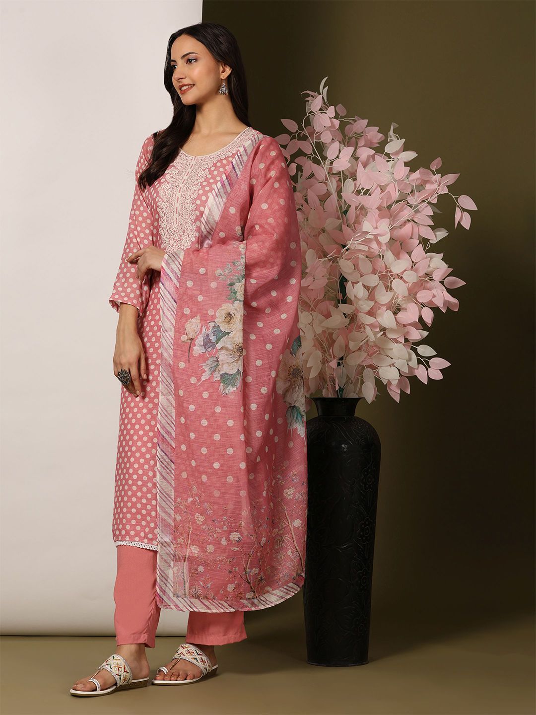 Mamicha Women Floral Printed Regular Pure Cotton Kurta with Palazzos & With Dupatta