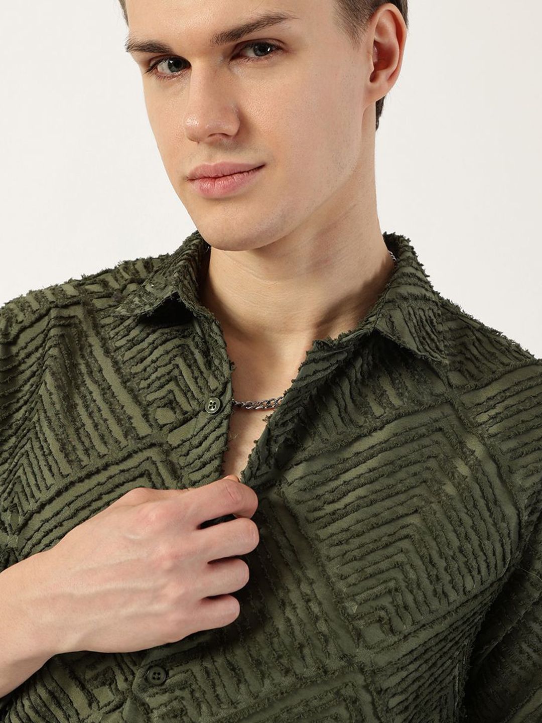 Thomas Scott Men Premium Spread Collar Textured Solid Slim Fit Casual Shirt