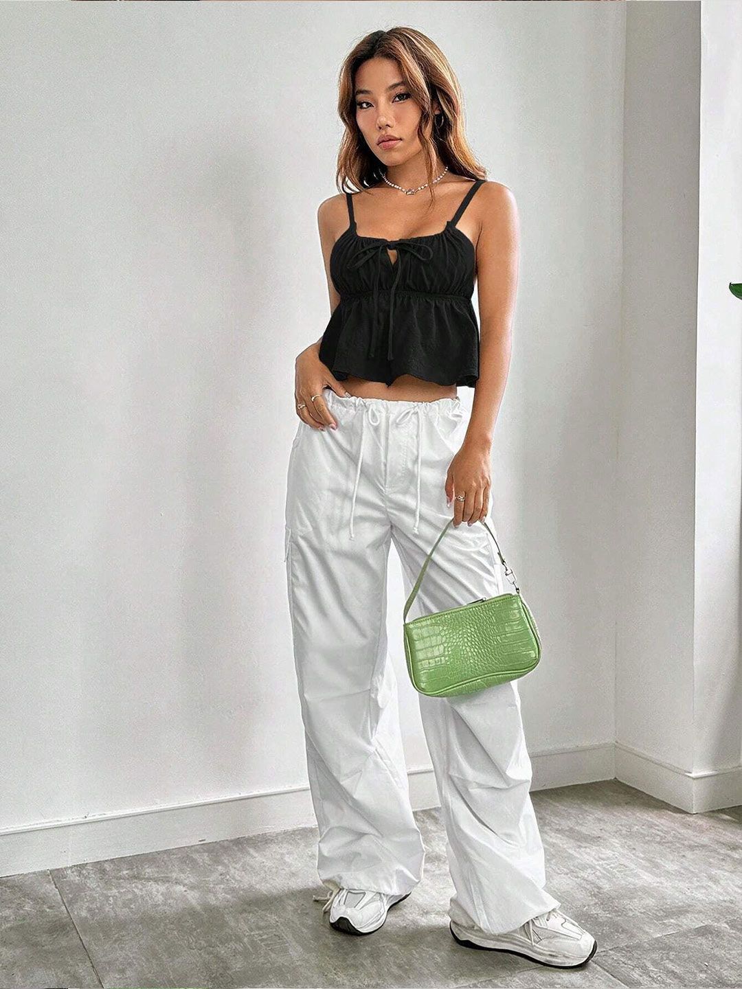 DressBerry Women Knitted Blouson Crop Top
