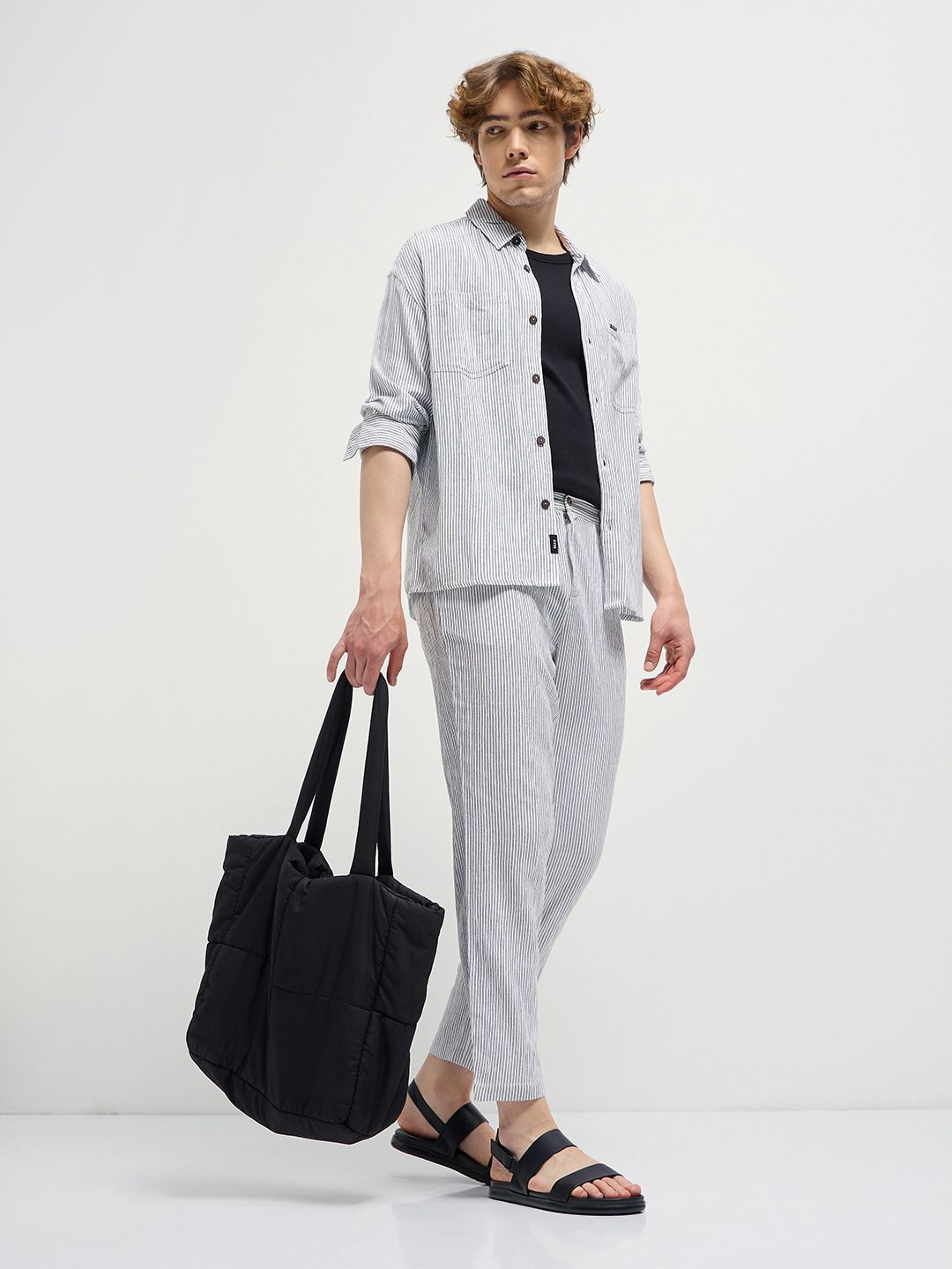 THE BEAR HOUSE Men Spread Collar Pinstripes Striped Casual Shirt