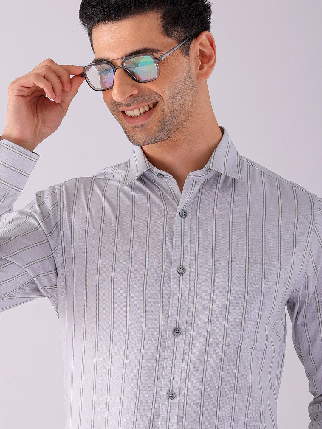 The Indian Garage Co. X Luxe Men Spread Collar Striped Slim Fit Formal Shirt