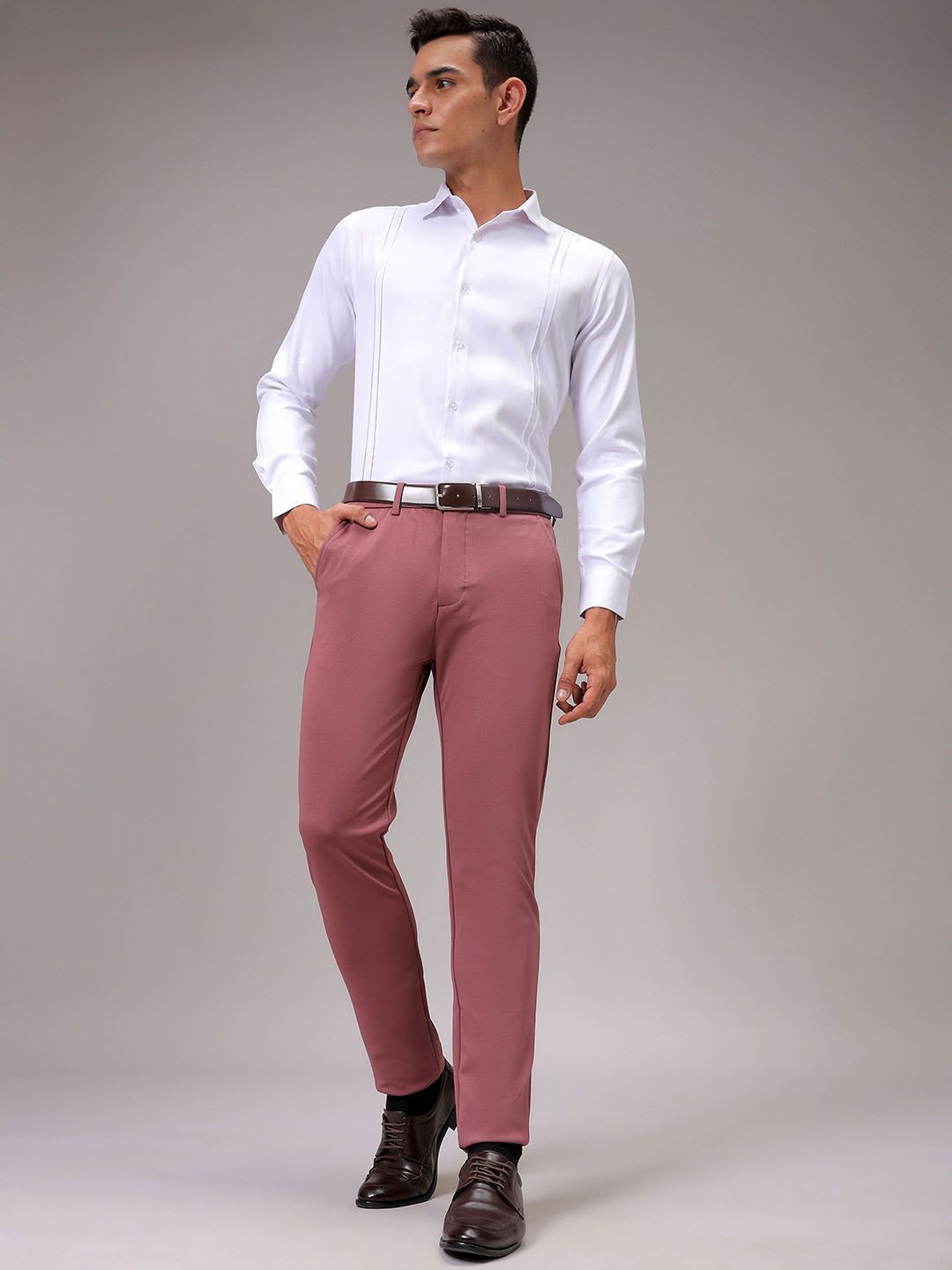 The Indian Garage Co. X Luxe Men Textured Slim Fit Chinos Trousers