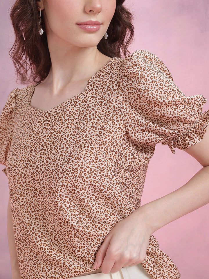 DressBerry Animal Print Sweetheart Neck Puff Sleeve Top