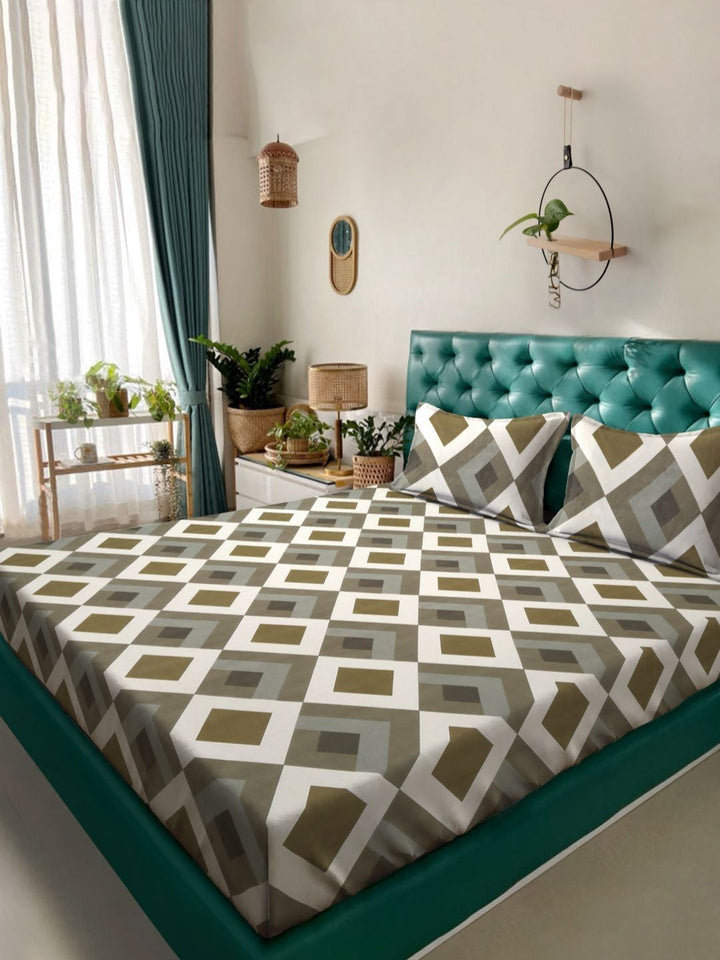Aura White Geometric Polycotton 300 TC King Fine Bedsheet dengan 2 Sarung Bantal- 98 x 89 inci