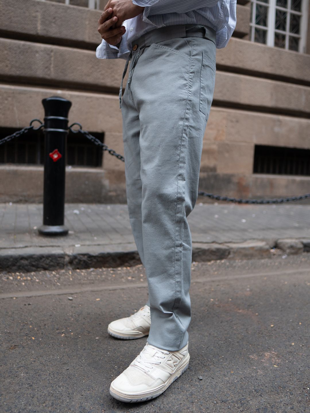 Powerlook Men Regular Fit Mid Rise Linen Trousers