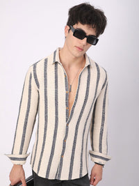 VASTRADO Men Classic Slim Fit Cutaway Collar Vertical Striped Cotton Casual Shirt