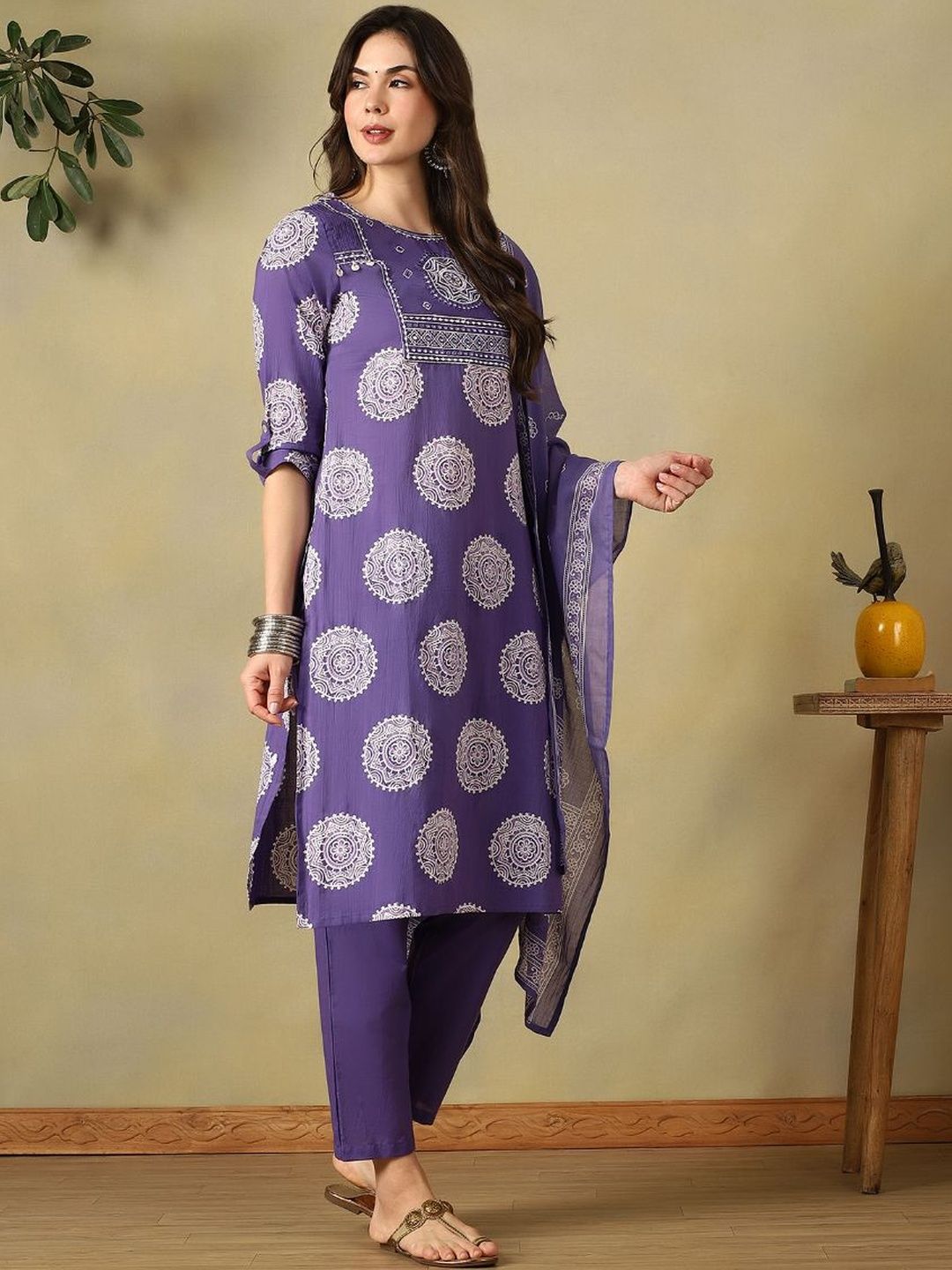 Mamicha Women Ethnic Motifs Printed Regular Mirror Work Pure Cotton Kurta with Trousers & With Dupatta