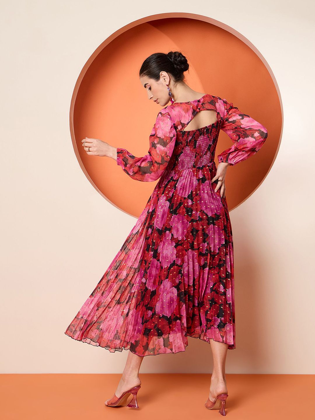 Antheaa Women Floral Printed pleated Fit & Flare Midi Dress