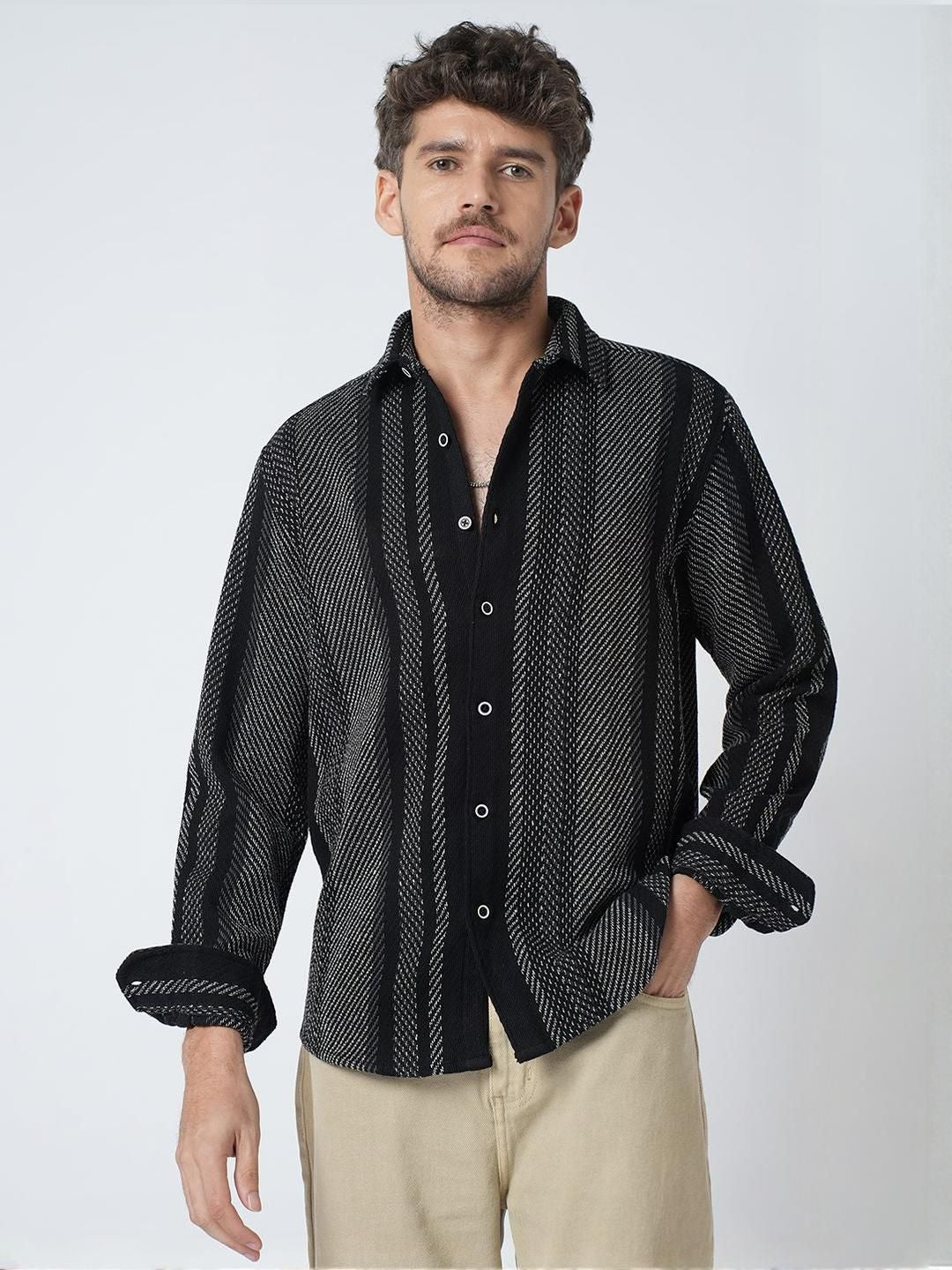 VASTRADO Men Classic Fit Vertical Striped Spread Collar Cotton Casual Shirt