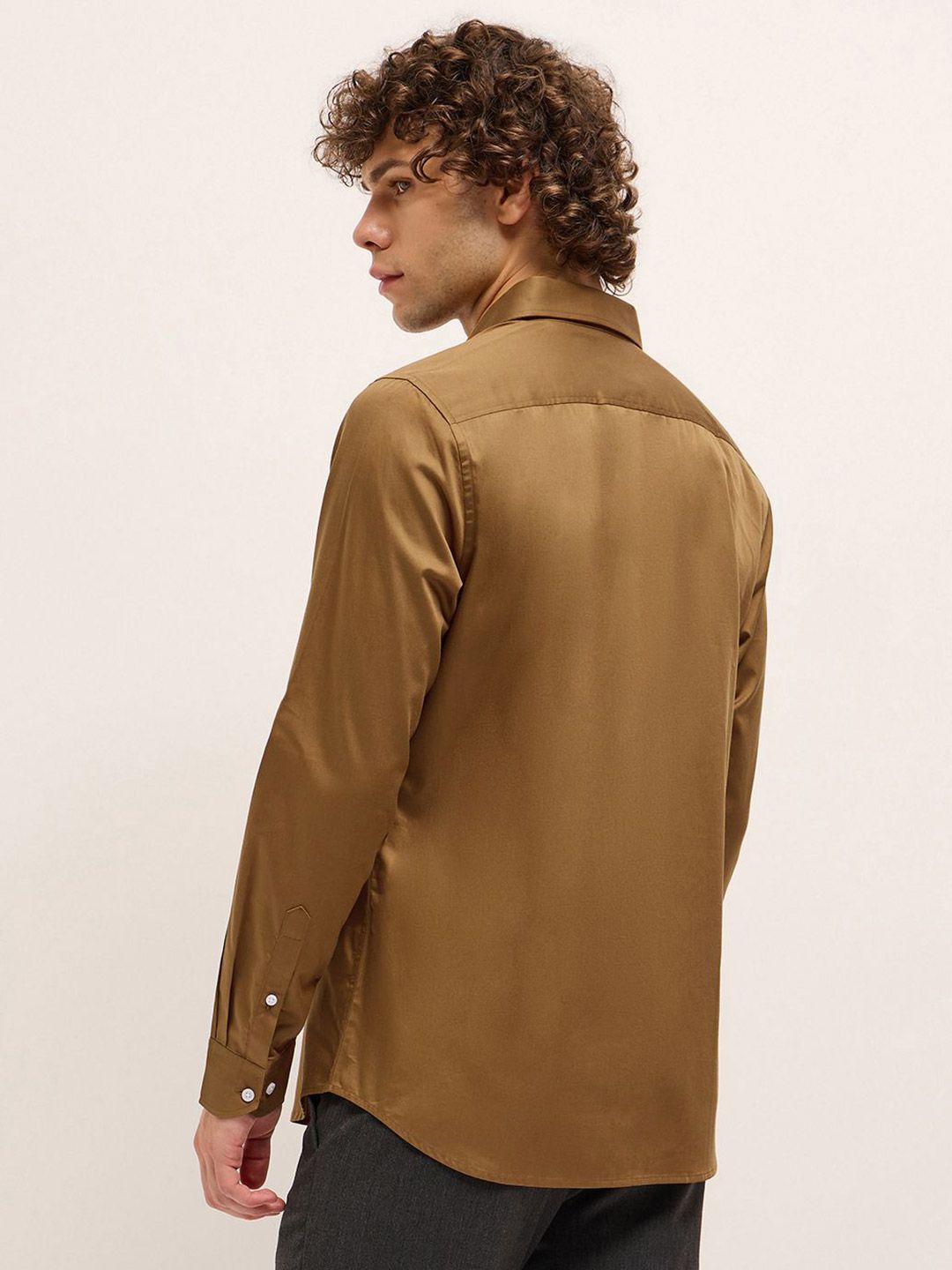THE BEAR HOUSE Men Tailored Fit Opaque Formal Shirt
