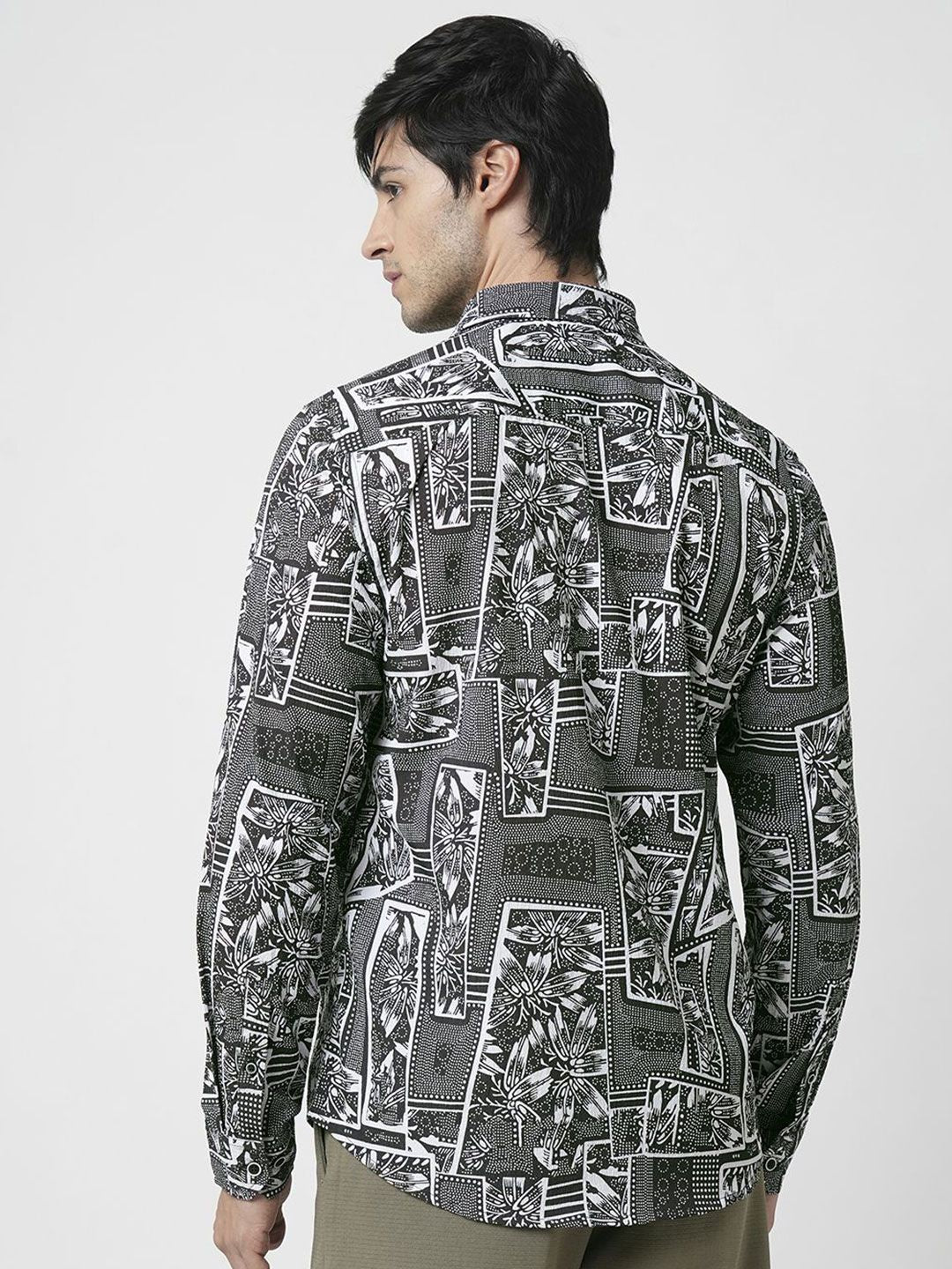 VASTRADO Men Classic Spread Collar Abstract Printed Slim Fit Casual Shirt