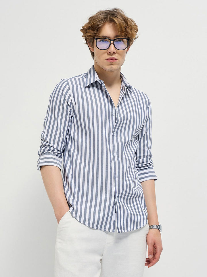 THE BEAR HOUSE Men Spread Collar Vertical Striped Cotton Casual Shirt