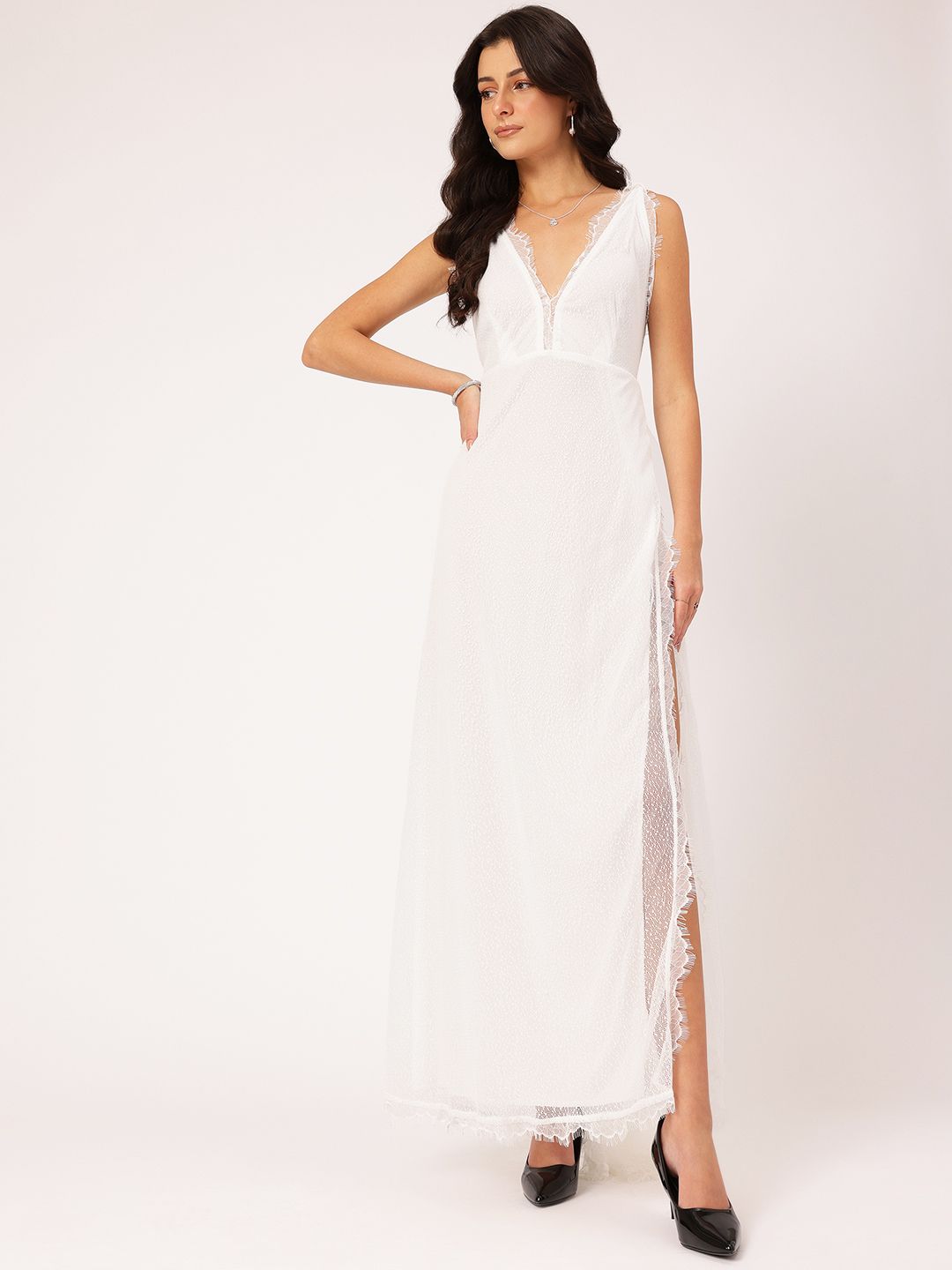 DressBerry Gracefully Glowing High-Slit Sleeveless Lace Maxi Dress