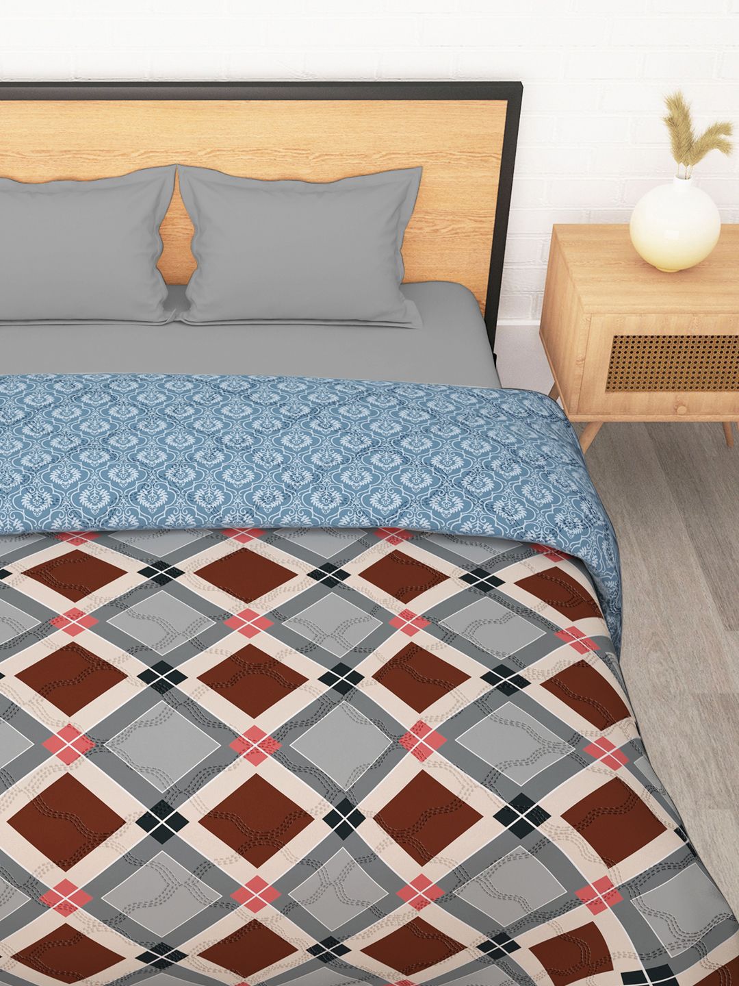 Story@home Beige & Grey Printed Reversible 120 GSM AC Room Double Bed Comforter