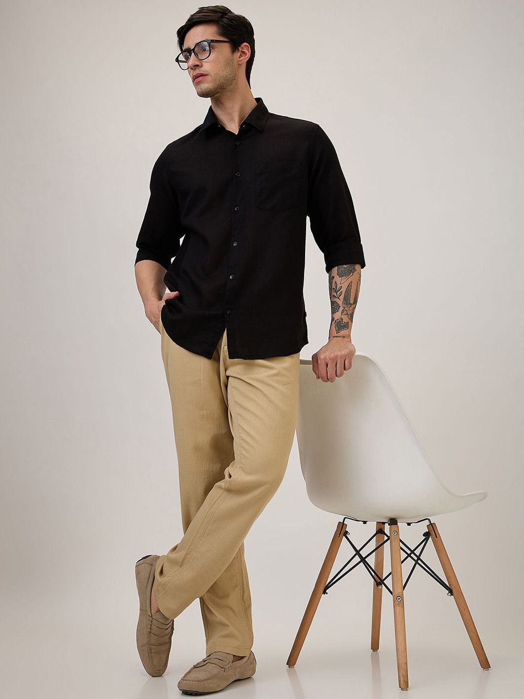 SPYKAR Men Cotton Pleated Regular Trousers