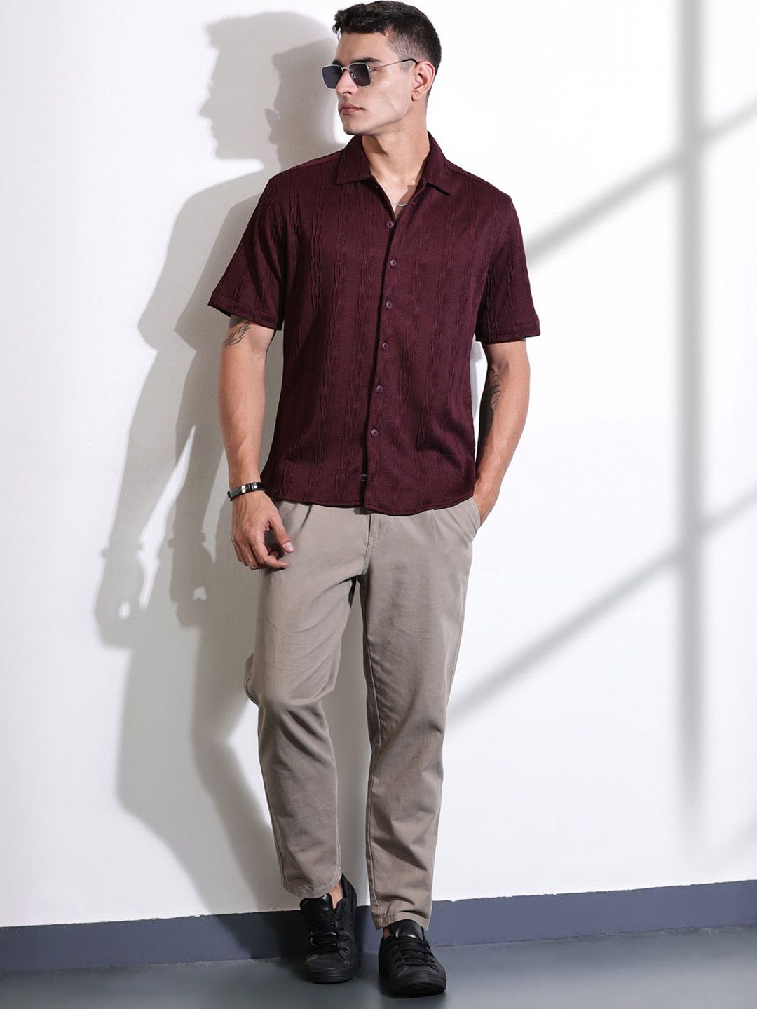 Thomas Scott Men Smart Fit Cutaway Collar Textured Casual Shirt