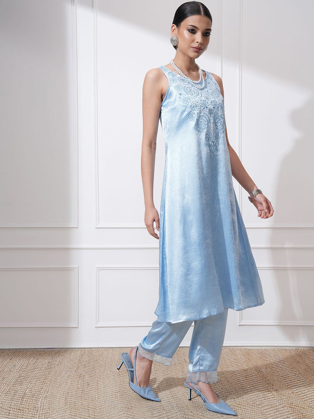 Vishudh Women Ethnic Motifs Embroidered Regular Thread Work Kurta with Trousers & With Dupatta