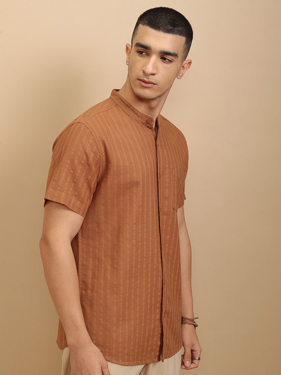 Highlander Men Dobby Textured Solid Casual Regular Fit Shirt