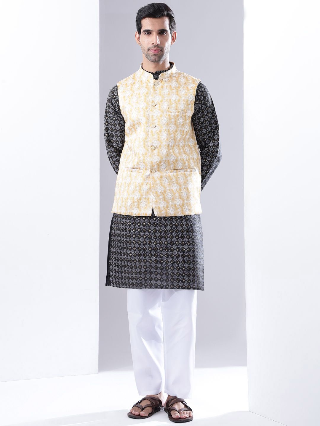 Anouk Men Printed Kurta Biasa dengan Set Kurta Piyama