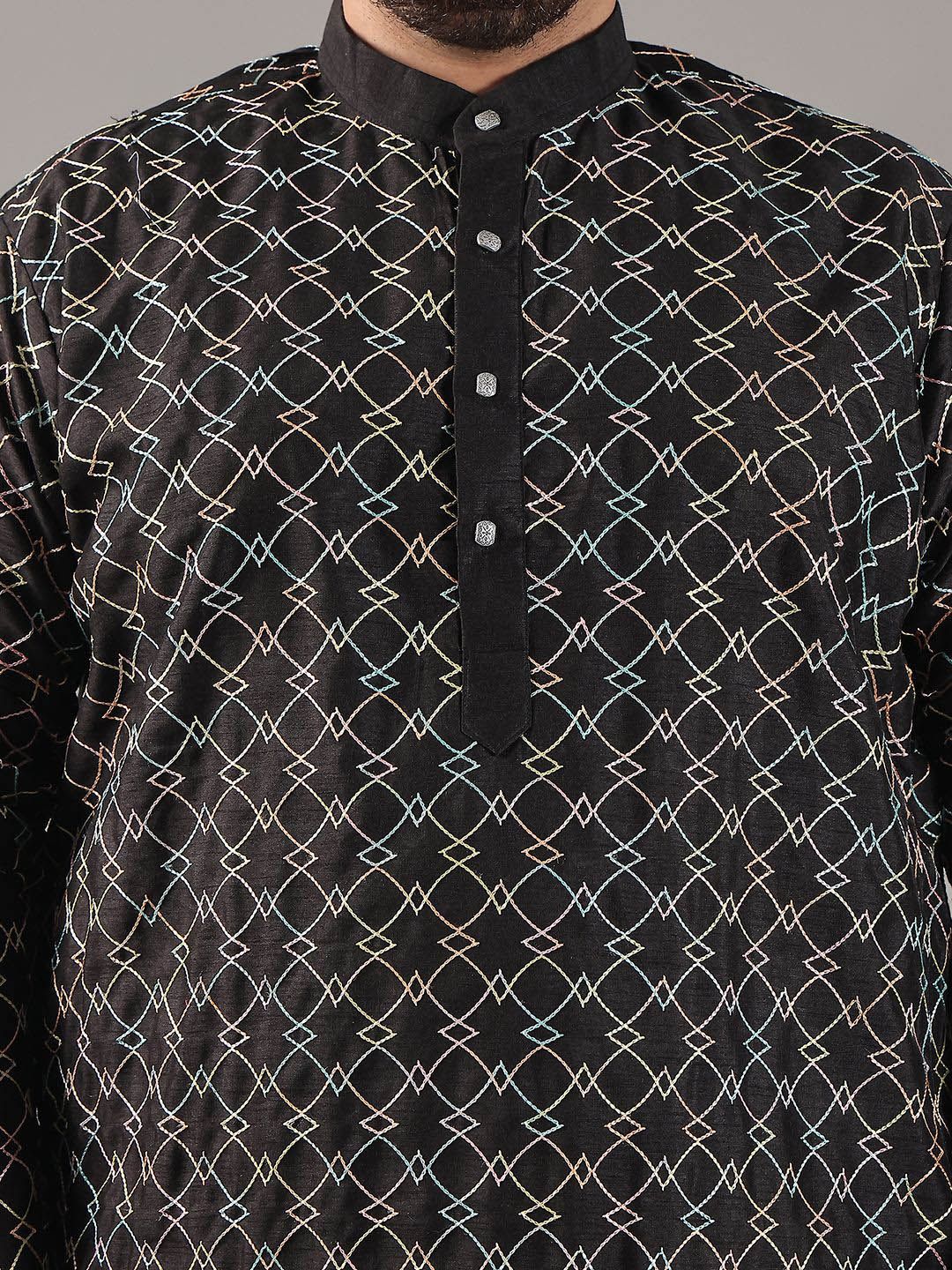 SOJANYA PLUS Size Geometric Embroidered Band Collar Thread Work Straight Kurta