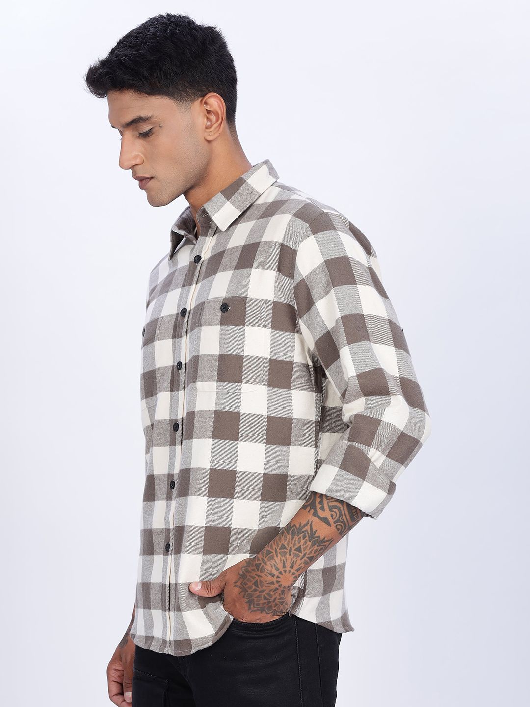 Eszett Men Buffalo Checked Spread Collar Baju Kasual