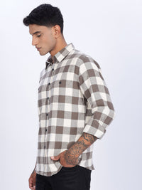 Eszett Men Buffalo Checked Spread Collar Baju Kasual