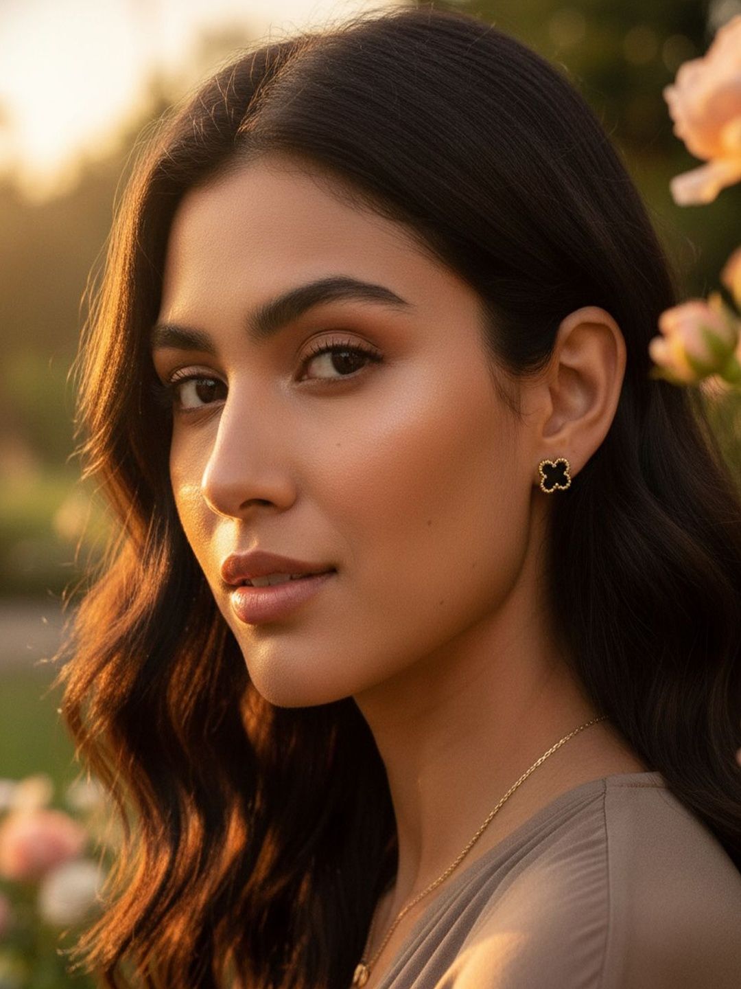 VOGUE PANASH Gold-Plated Floral Shaped Studs