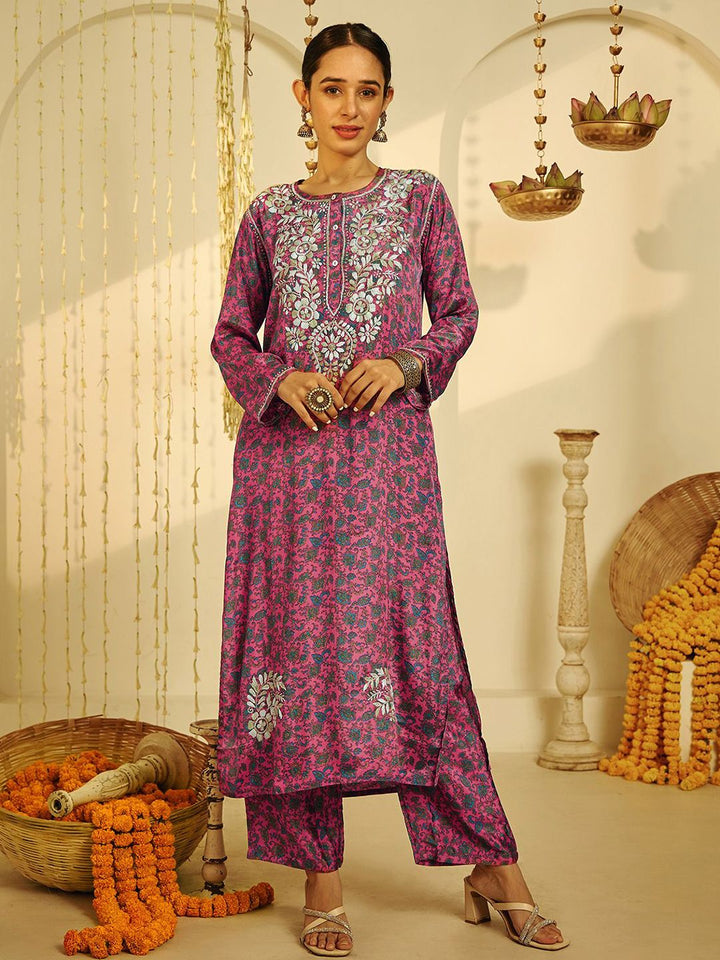 House of Chikankari Women Pink Crepe Chikankari Embroidered Kurta Set