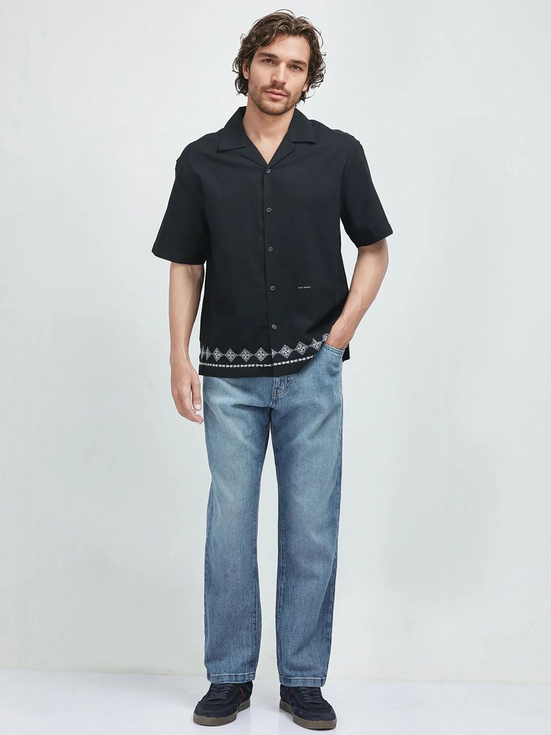 RARE RABBIT Trik Primary Men Black Shirt