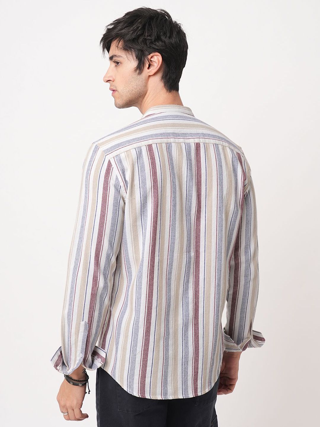 VASTRADO Men Vertical Striped Classic Slim Fit Cotton Casual Shirt
