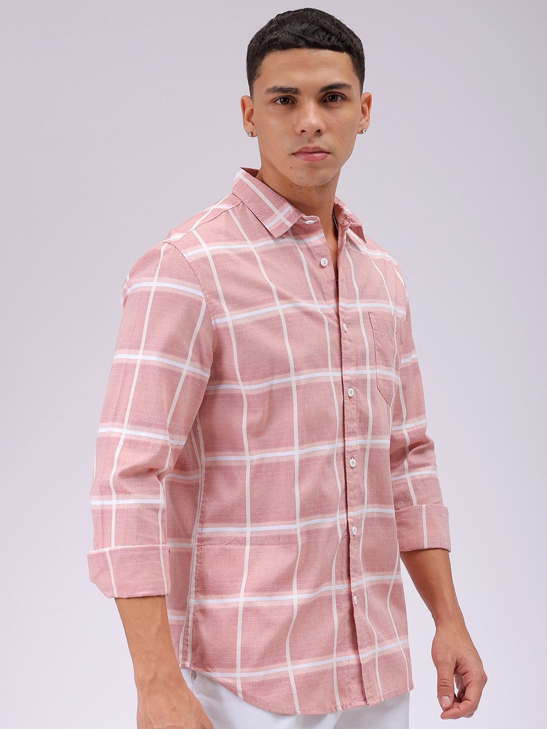 The Indian Garage Co Men Cutaway Collar Checked Cotton Slim Fit Casual Shirt