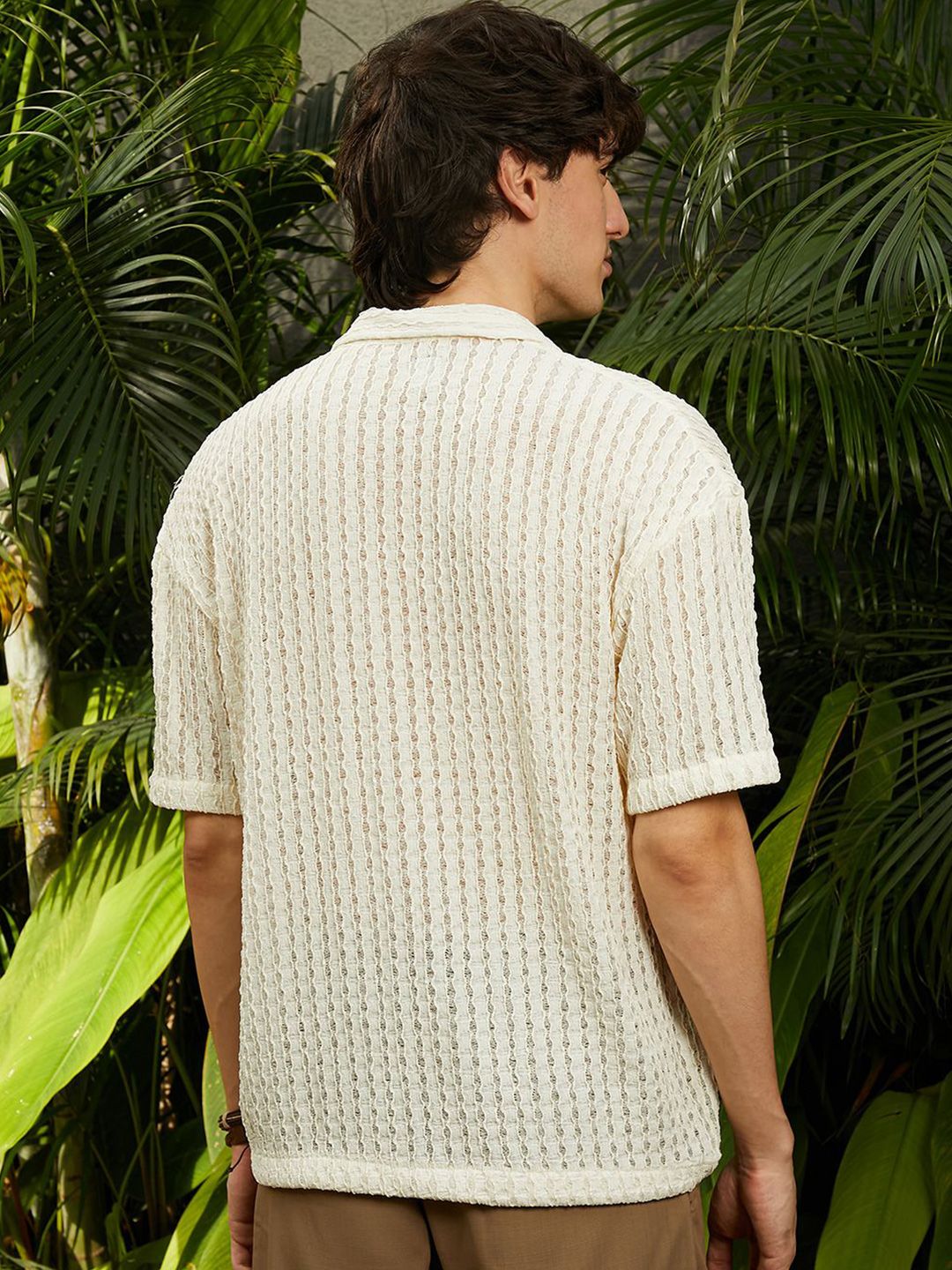 Campus Sutra Men Comfort Cuban Collar Textured Polycotton Oversized Casual Shirt