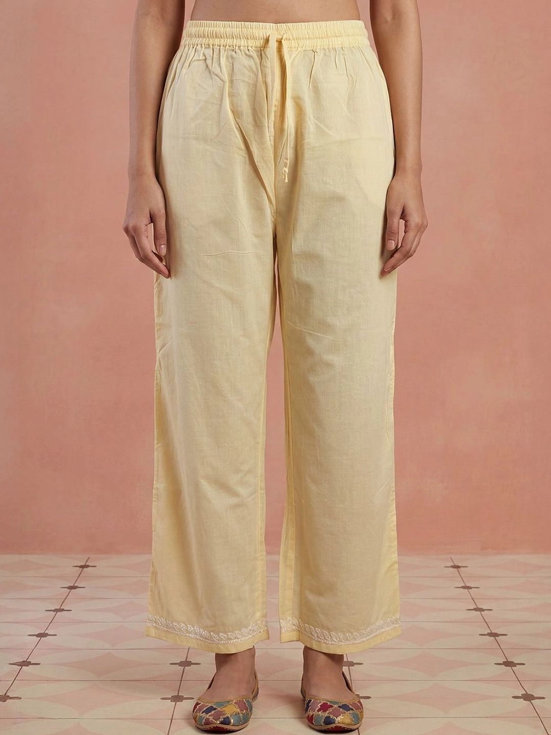 House of Chikankari Women Regular Chikankari Kurta with Trousers