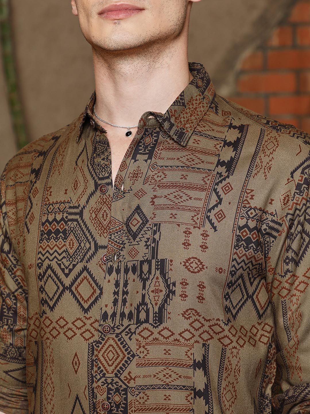 Campus Sutra Men Comfort Tartan Checks Opaque Printed Casual Shirt