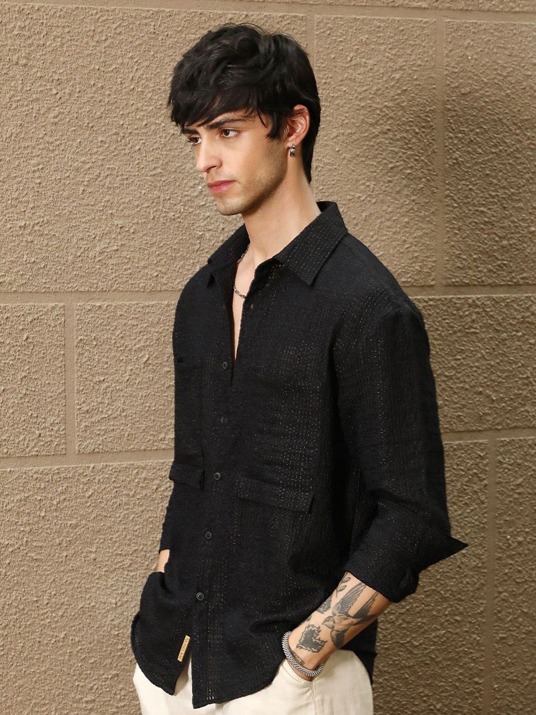 Campus Sutra Men Regular Fit Textured Casual Shirt