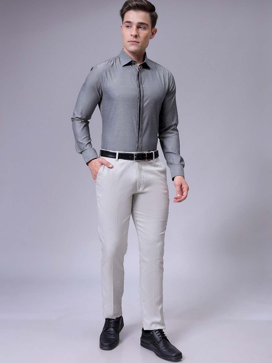 The Indian Garage Co. X Luxe Men Slim Fit Cutaway Collar Textured Formal Shirt