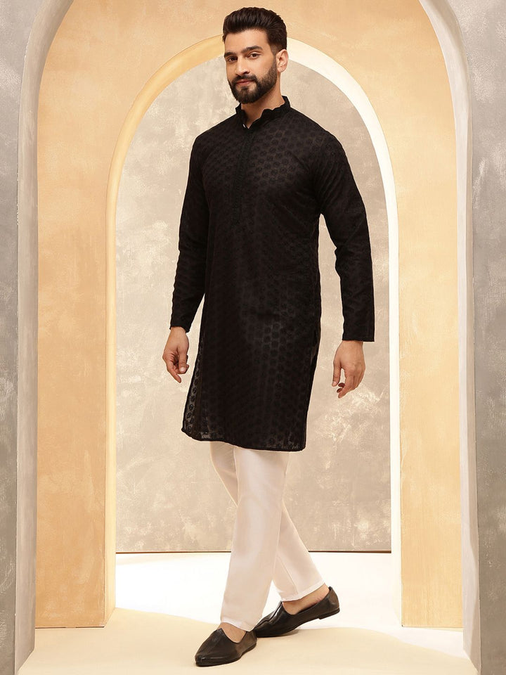 Anouk Black Geometric Embroidered Mandarin Collar Pure Cotton Kurta With Pyjama