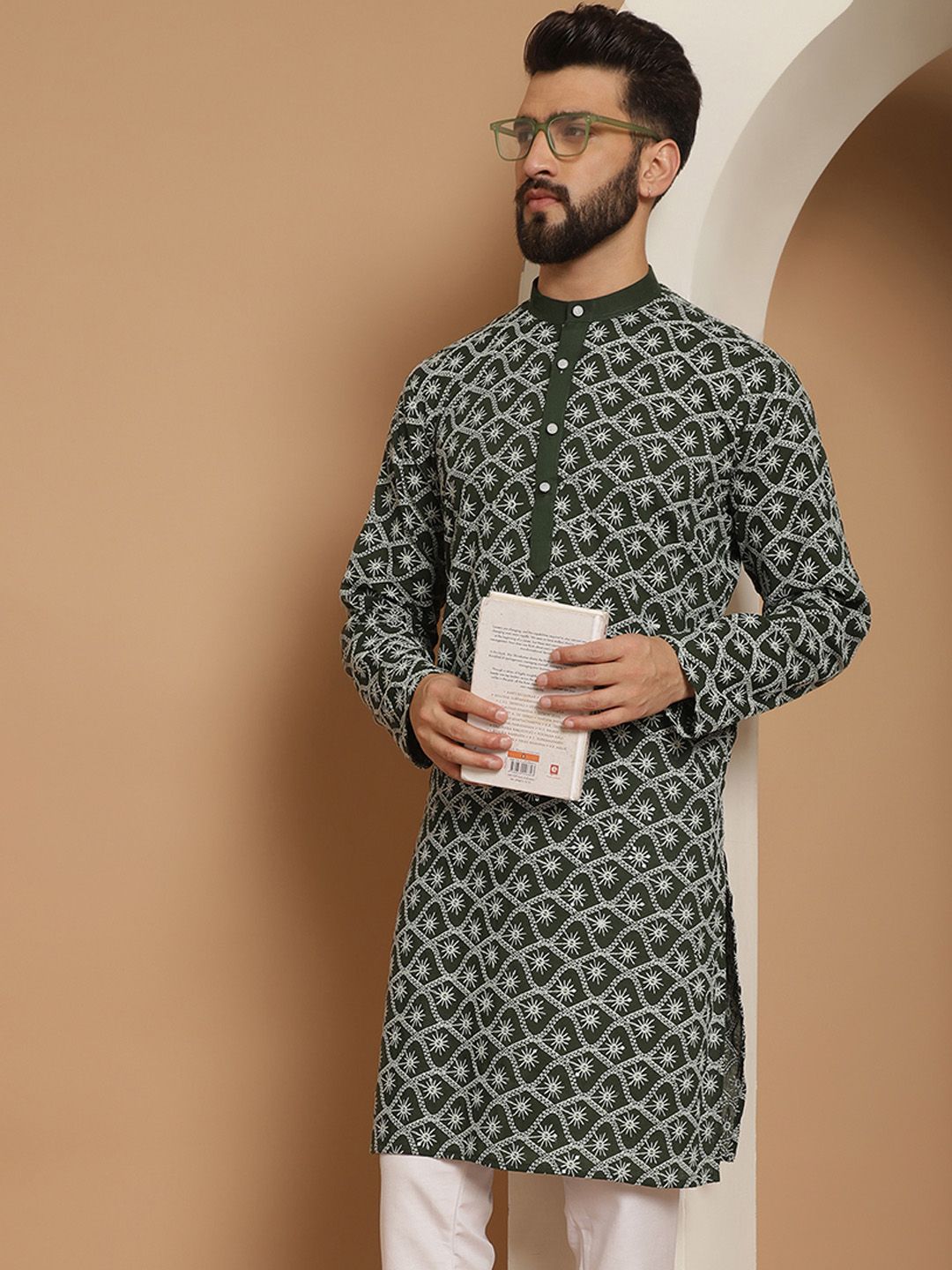 Anouk Men Green Geometric Thread Work Pathani Kurta