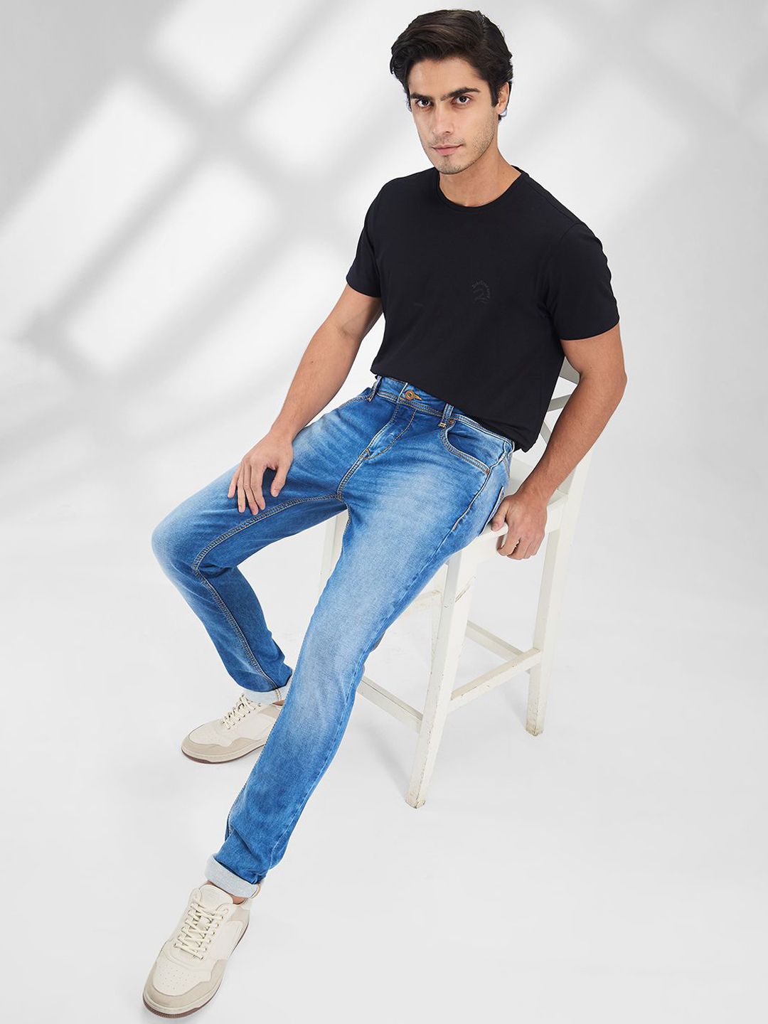 SPYKAR Men Skinny Fit Low-Rise Light Fade Stretchable Jeans