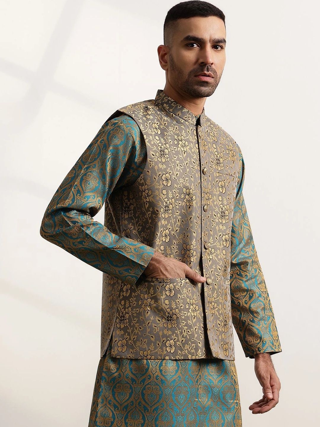Jaket Nehru Brocade Rekaan Tenunan Anouk