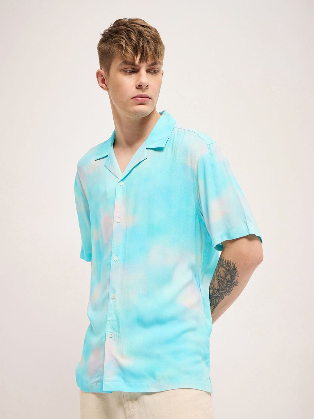 THE BEAR HOUSE Men Cuban Collar Ombre Printed Casual Shirt