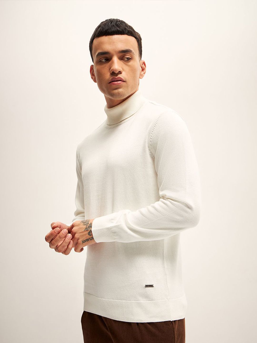 THE BEAR HOUSE Solid Turtle Neck T-Shirt