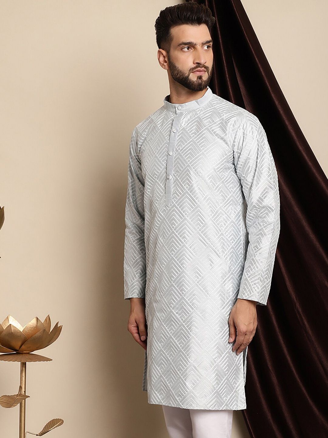 Anouk Geometrik Bersulam Kolar Sutera Kapas Kurta Biasa