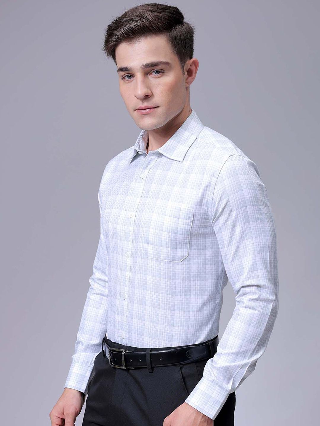 The Indian Garage Co. X Luxe Men Slim Fit Cutaway Collar Checked Formal Shirt