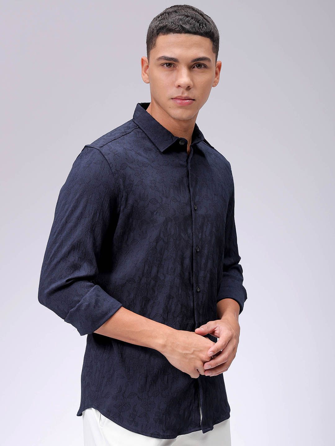 The Indian Garage Co Men Slim Fit Textured Jacquard Resortwear Shirt
