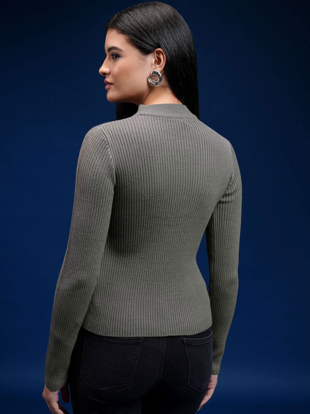 Tokyo Talkies Women V-Neck Long Sleeves Pullover