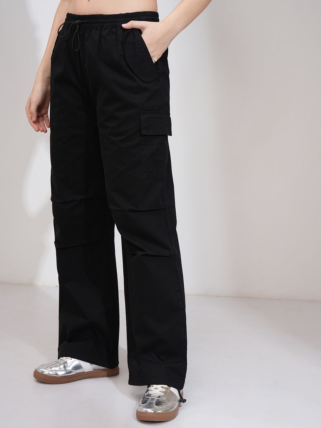 Street By Tokyo Talkies Women Straight Fit Pleated Cotton Cargos