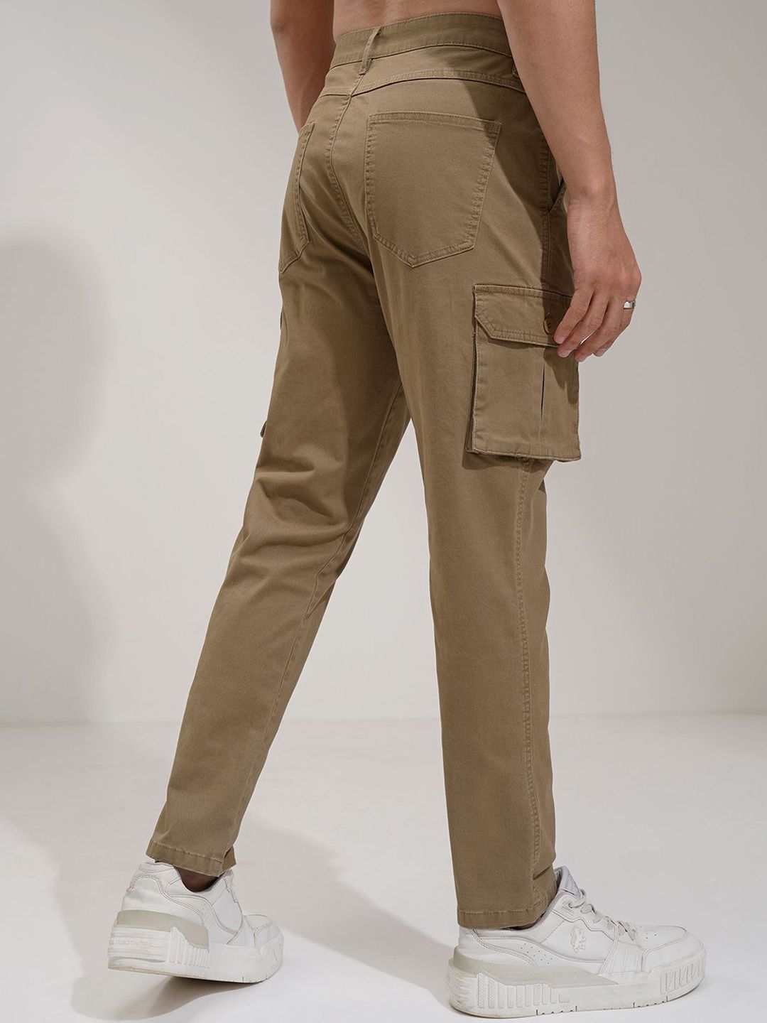 HIGHLANDER Men Comfort Mid-Rise Cargos Trousers