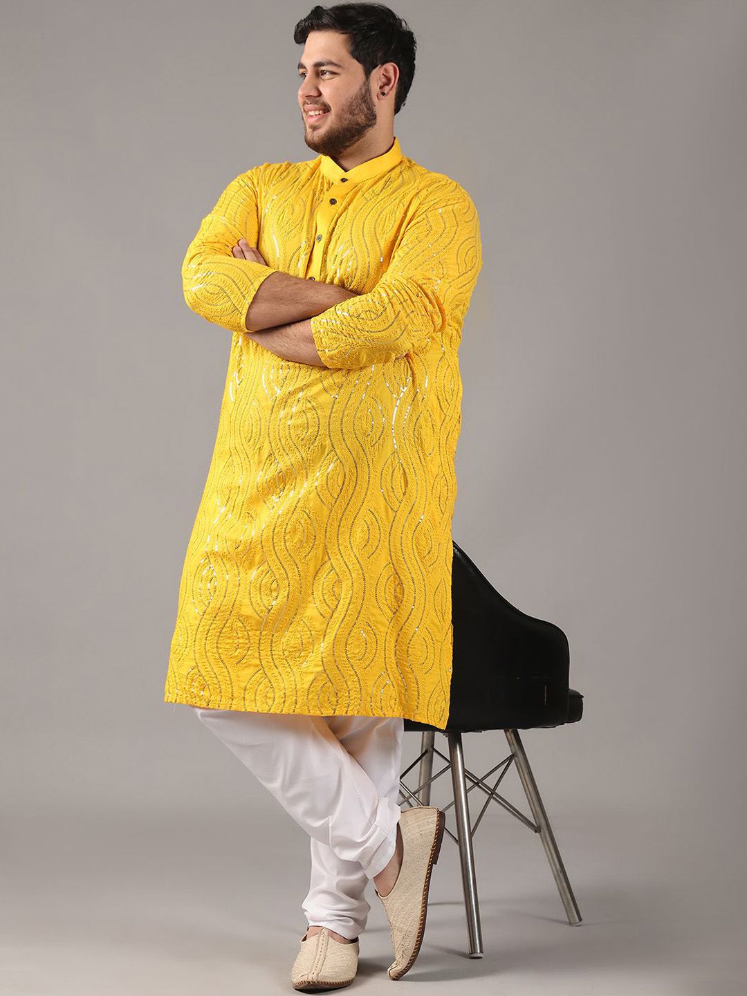 SOJANYA PLUS Plus Size Men Floral Embroidered Sequnnied Pure Cotton Kurta With Pyjamas